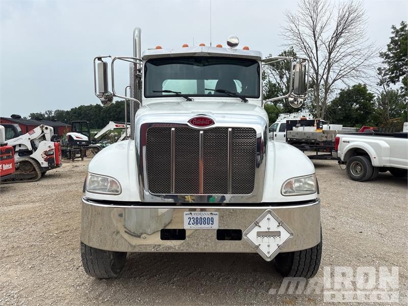 Peterbilt 348 Camiones aspiradores/combi