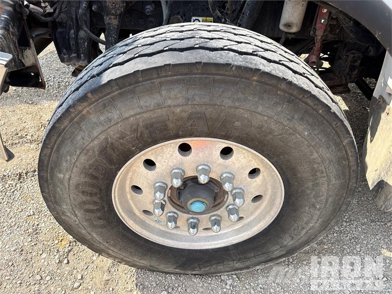 Peterbilt 348 Camiones aspiradores/combi