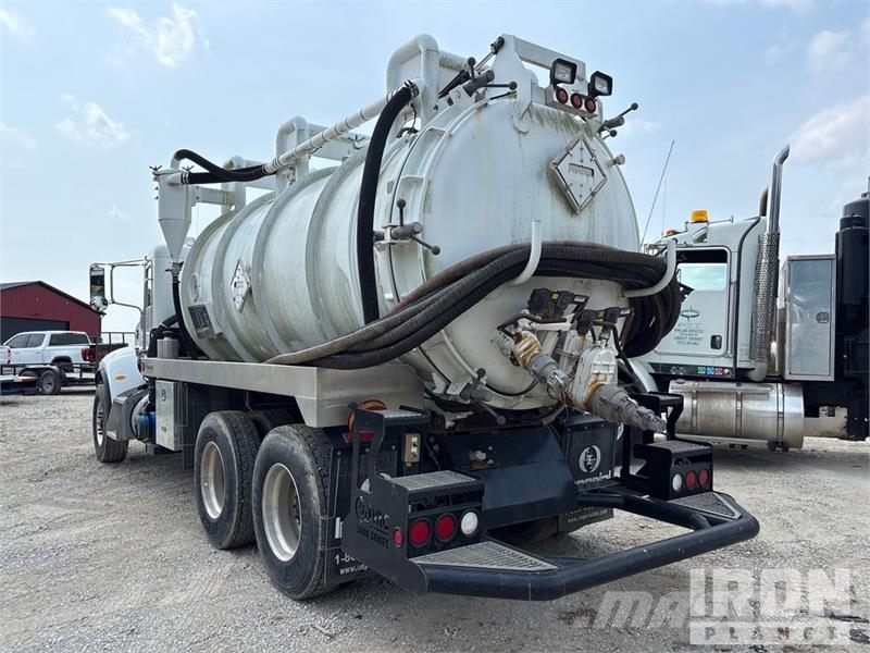 Peterbilt 348 Kombinētās vakumsūkņa mašīnas