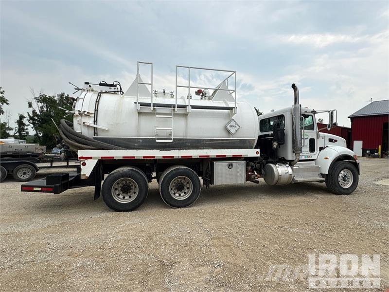 Peterbilt 348 Camiones aspiradores/combi
