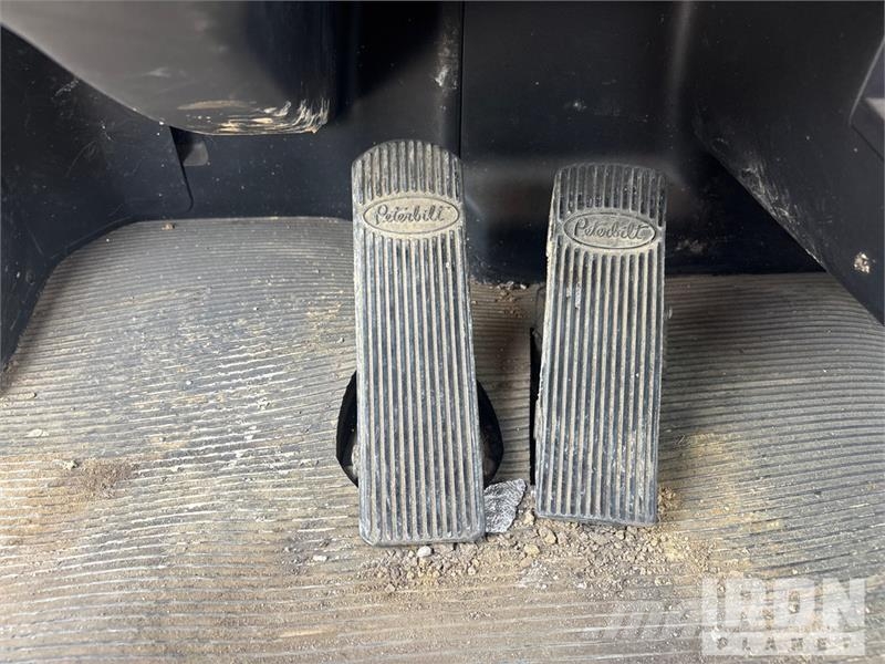 Peterbilt 348 Camiones aspiradores/combi