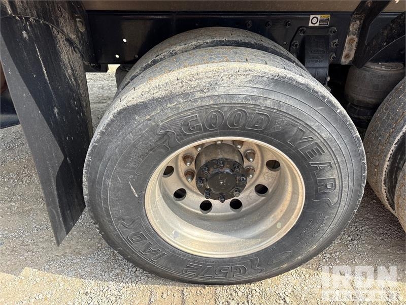 Peterbilt 348 Camiones aspiradores/combi