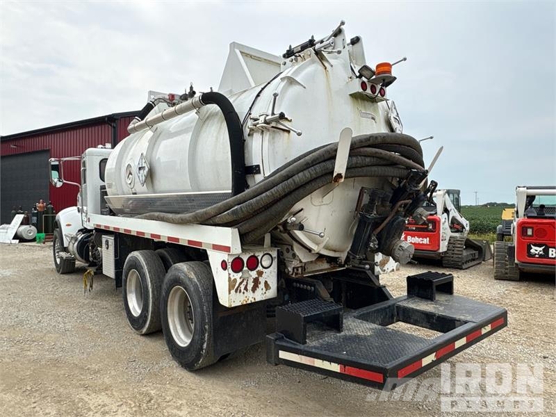 Peterbilt 348 Camiones aspiradores/combi