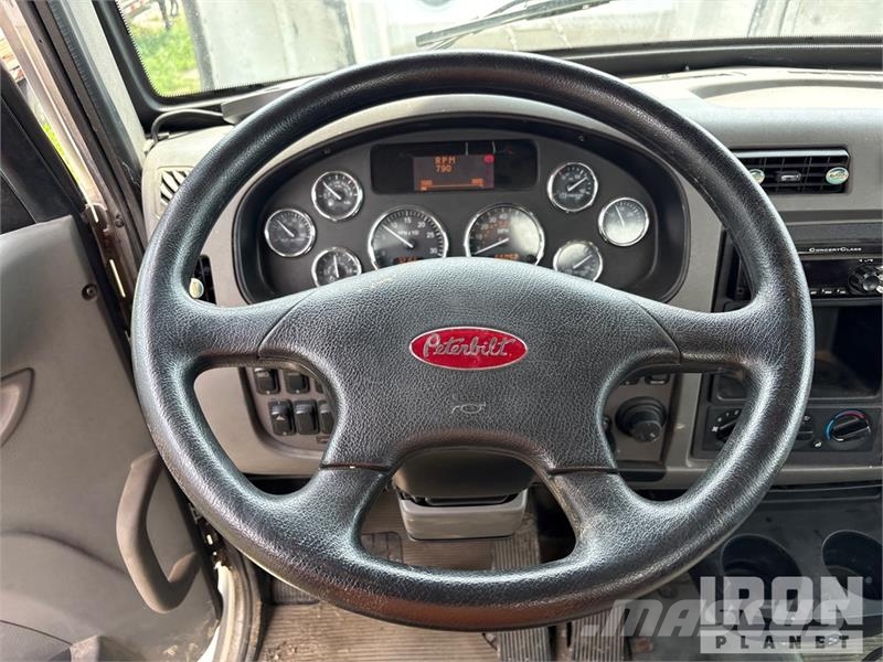 Peterbilt 348 Kombinētās vakumsūkņa mašīnas