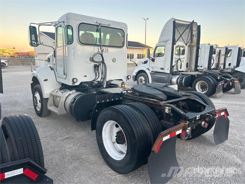 Peterbilt 348 4x2 S/A Day Cab Truck Tractor Truck Tractor Units
