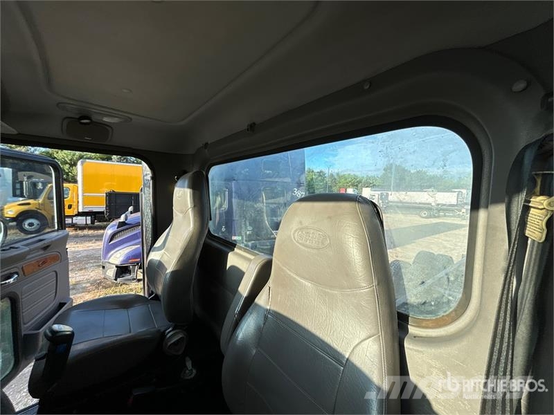 Peterbilt 357 Cabine e interni