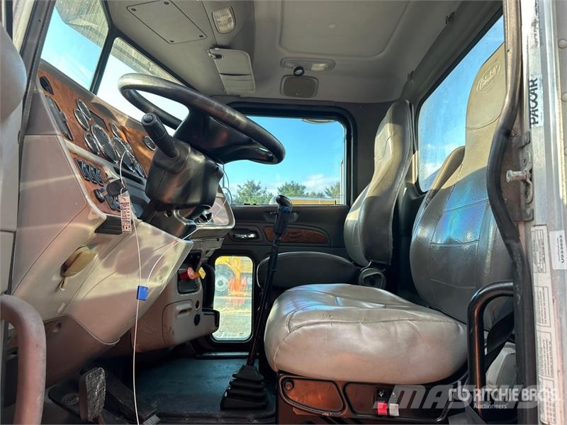 Peterbilt 357 Cabine e interni