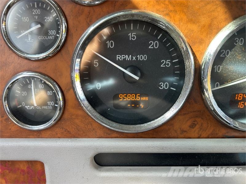 Peterbilt 357 Cabine e interni