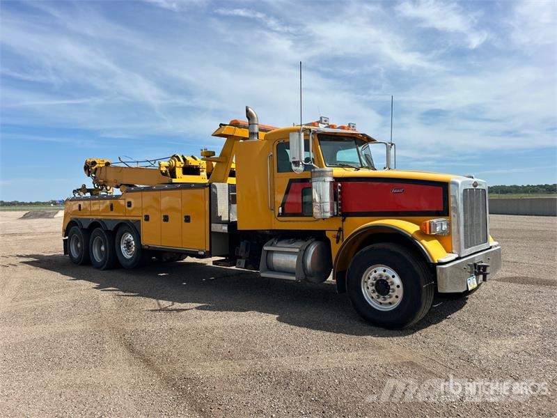 Peterbilt 367 8x4 Tow Truck Evakuators ar manipulatoru