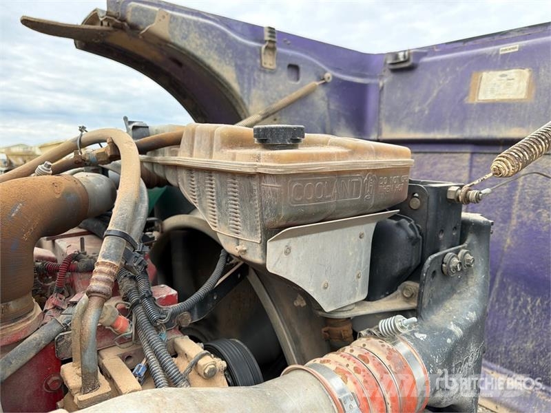 Peterbilt 367 8x4 Winch Truck Sleepwagens