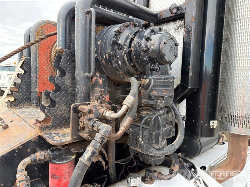 Peterbilt 367 8x4 Winch Truck Sleepwagens