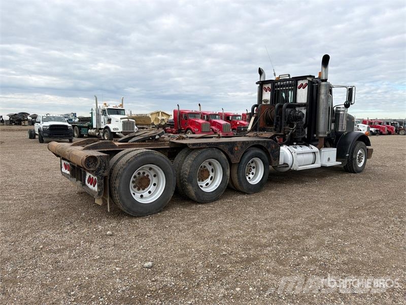 Peterbilt 367 8x4 Winch Truck Sleepwagens