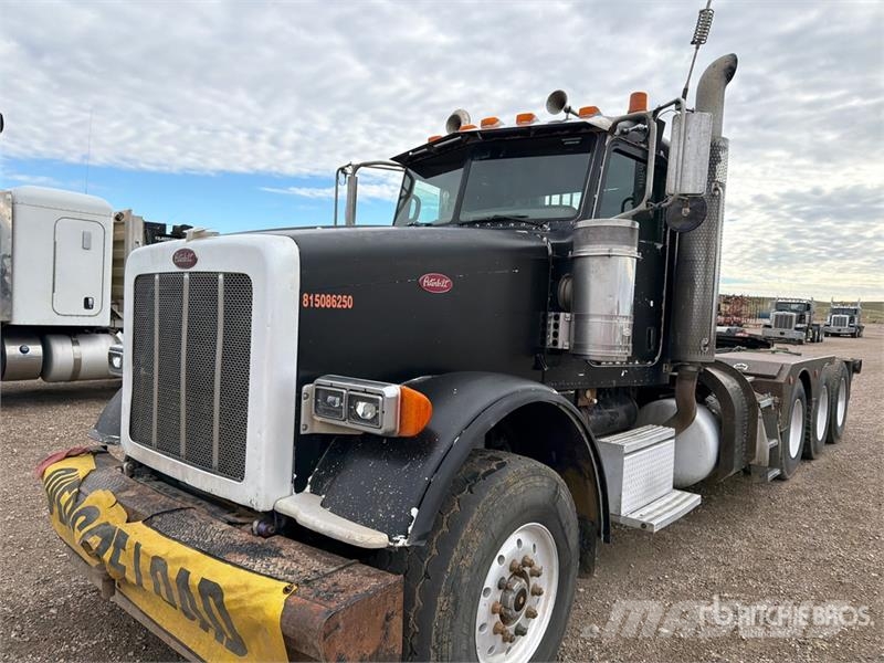 Peterbilt 367 8x4 Winch Truck Sleepwagens