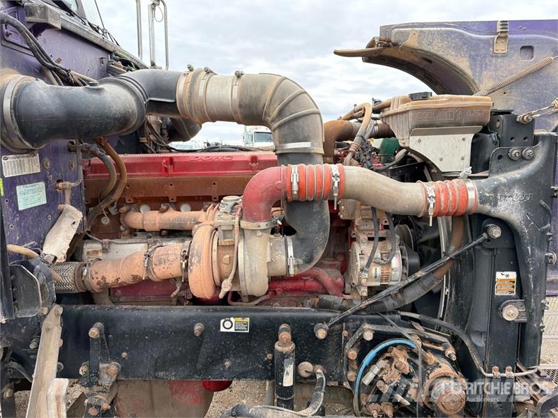 Peterbilt 367 8x4 Winch Truck Sleepwagens