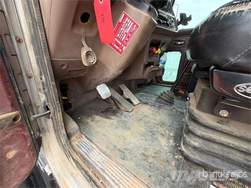 Peterbilt 367 8x4 Winch Truck Sleepwagens