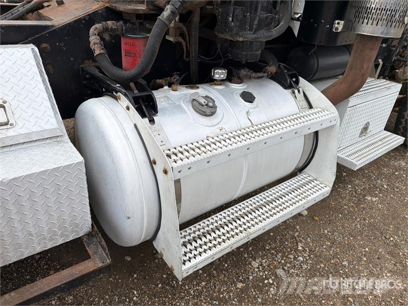 Peterbilt 367 8x4 Winch Truck Sleepwagens