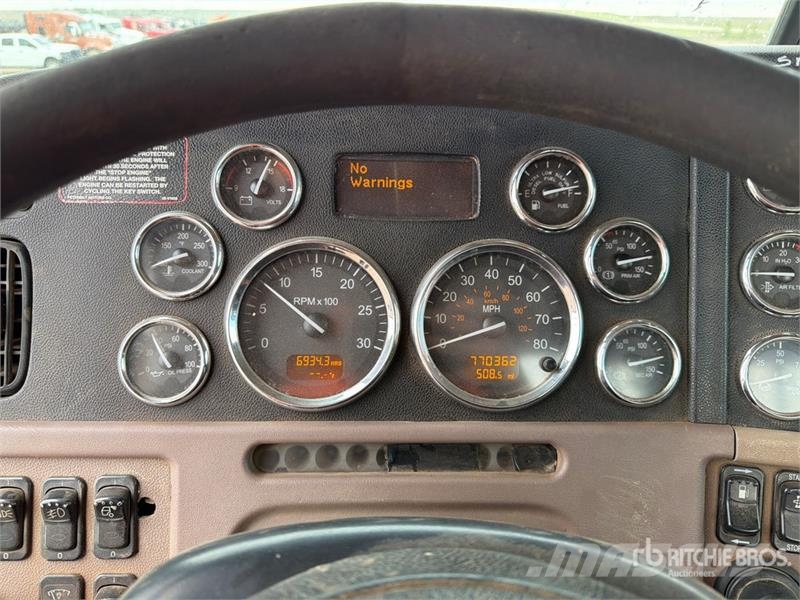Peterbilt 367 8x4 Winch Truck Sleepwagens