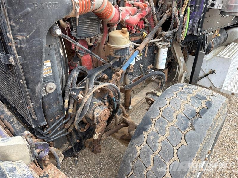 Peterbilt 367 8x4 Winch Truck Sleepwagens