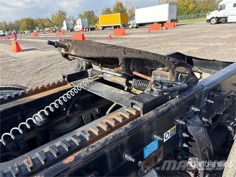 Peterbilt 384 Traktorske jedinice