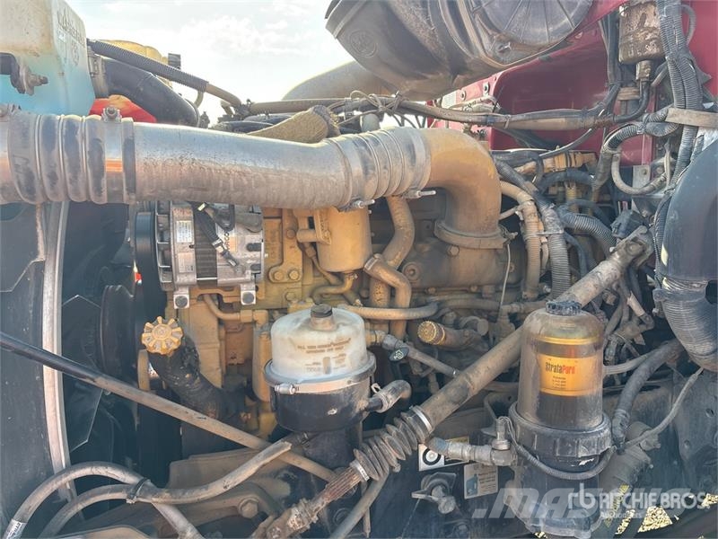 Peterbilt 384 Traktorske jedinice