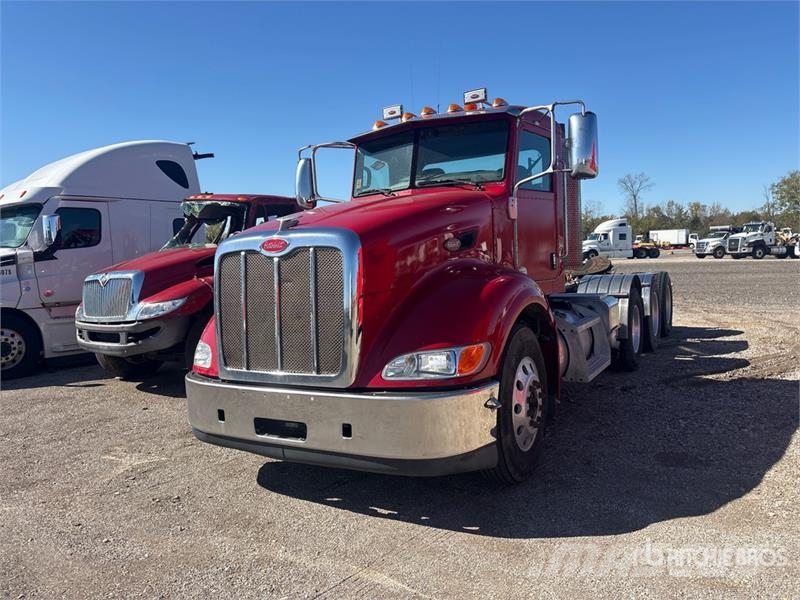 Peterbilt 386 Trekkers