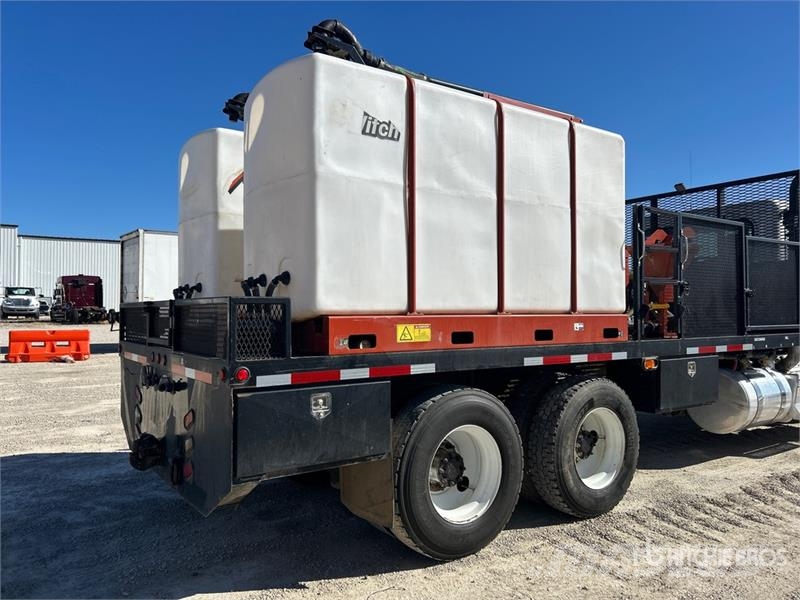 Peterbilt 386 6x4 Mud Mixing Truck شاحنات أخرى