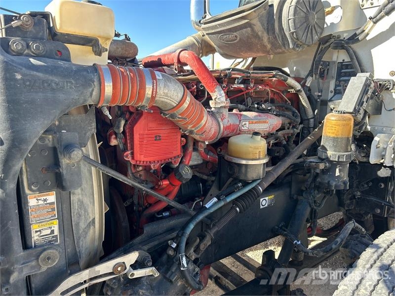 Peterbilt 386 6x4 Mud Mixing Truck شاحنات أخرى