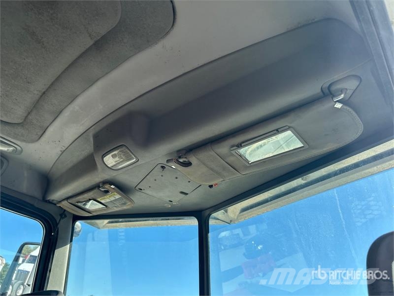 Peterbilt 386 6x4 Mud Mixing Truck شاحنات أخرى
