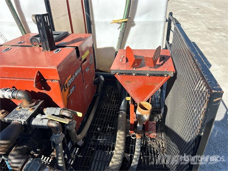 Peterbilt 386 6x4 Mud Mixing Truck شاحنات أخرى
