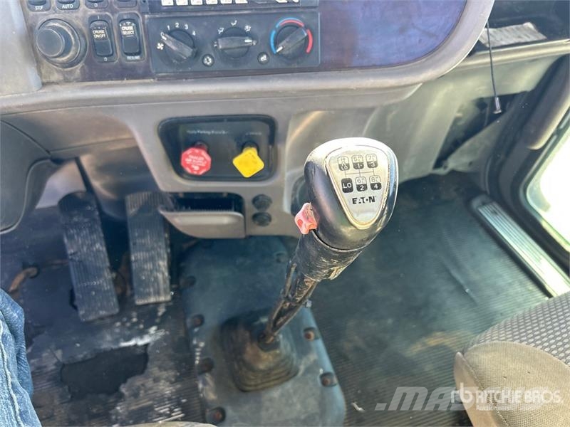 Peterbilt 386 6x4 Mud Mixing Truck شاحنات أخرى