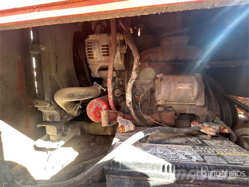 Peterbilt 386 6x4 Mud Mixing Truck شاحنات أخرى