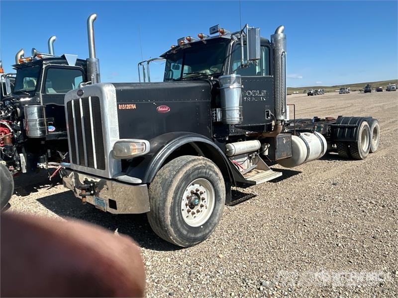 Peterbilt 388 Vetopöytäautot