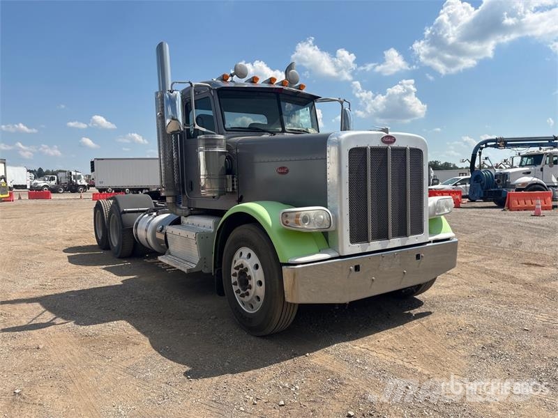 Peterbilt 388 Vlačilci