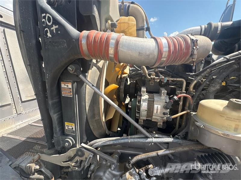 Peterbilt 388 Vlačilci