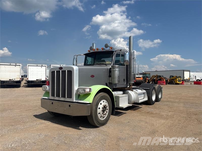 Peterbilt 388 Vlačilci