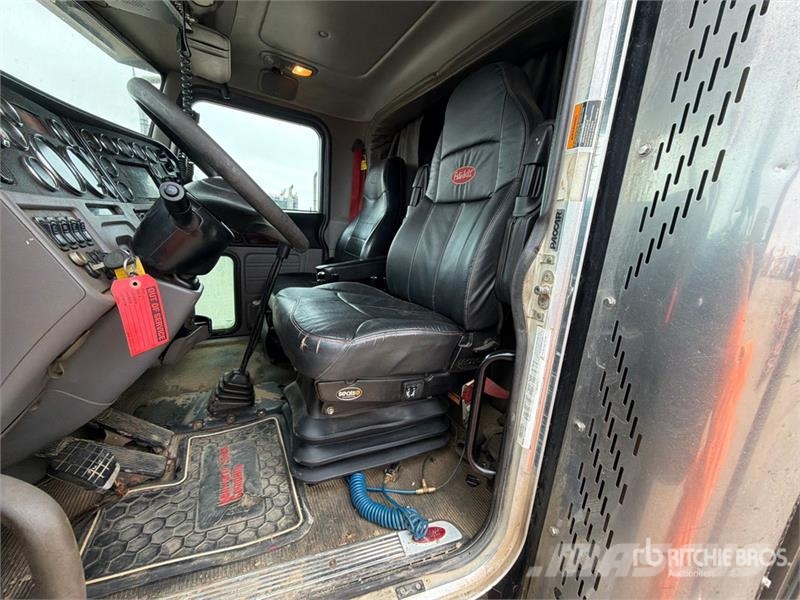 Peterbilt 388 Vlečna vozila za tovornjake