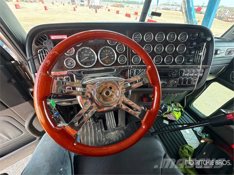 Peterbilt 389 Oprijwagen
