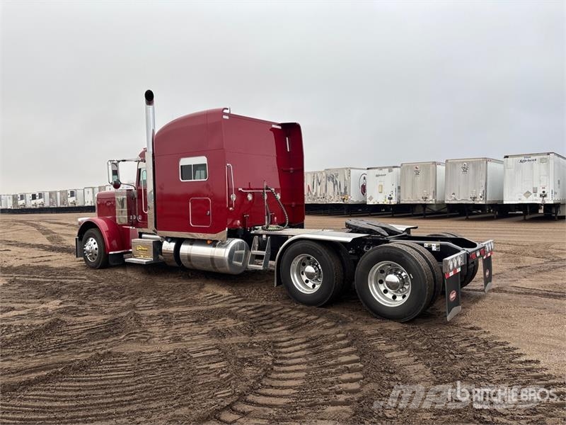 Peterbilt 389 Vilcēji