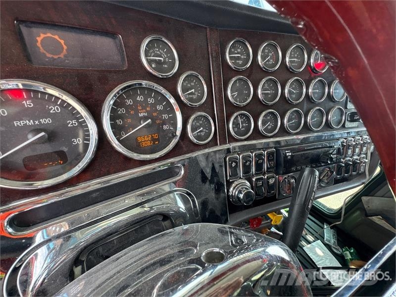 Peterbilt 389 Oprijwagen