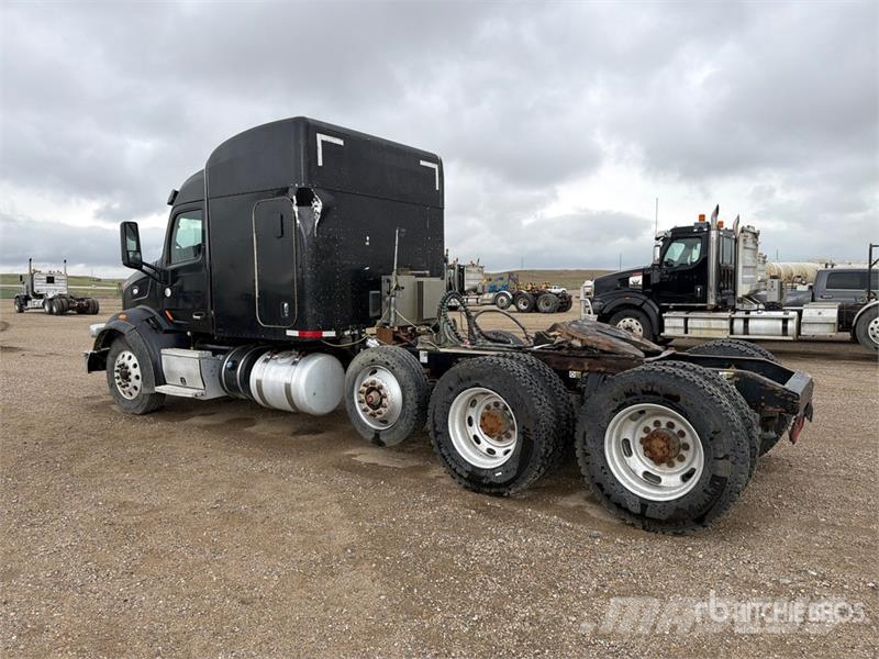 Peterbilt 567 트랙터 유닛