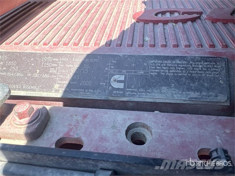 Peterbilt 567 4x2 Cab and Chassis (Inoperable) Cabins and interior