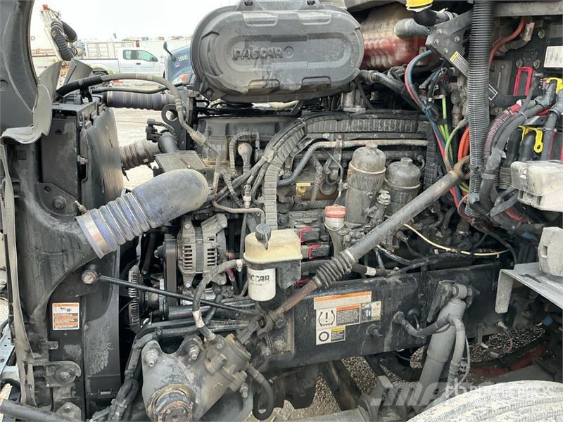Peterbilt 579 Tractor Units