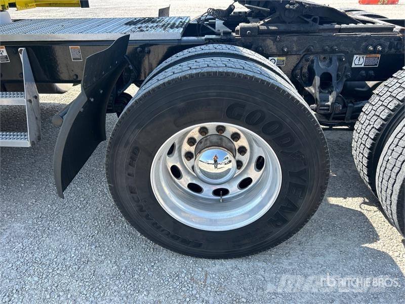 Peterbilt 579 Autotractoare