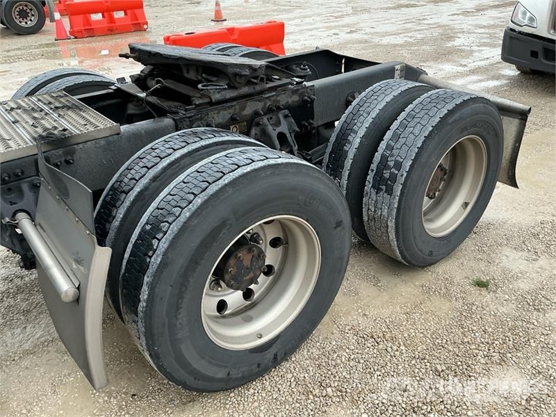 Peterbilt 579 Tractor Units