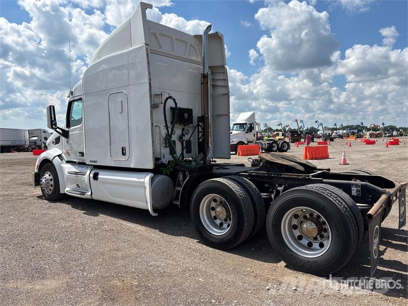 Peterbilt 579 Vilcēji