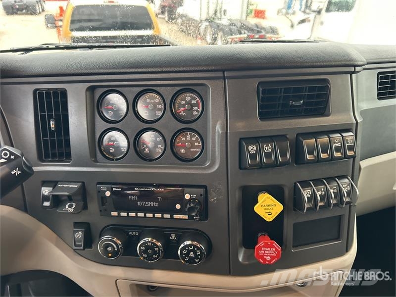 Peterbilt 579 Vilcēji
