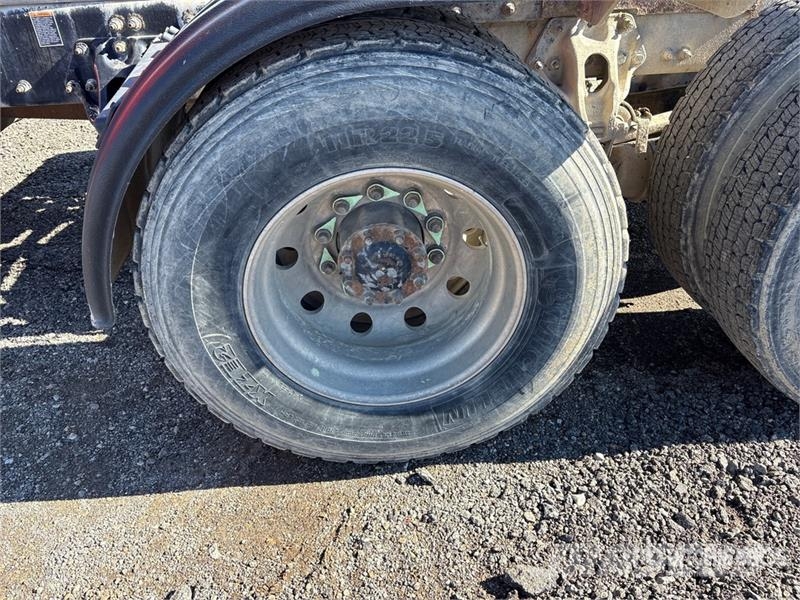 Peterbilt 579 Trekkers