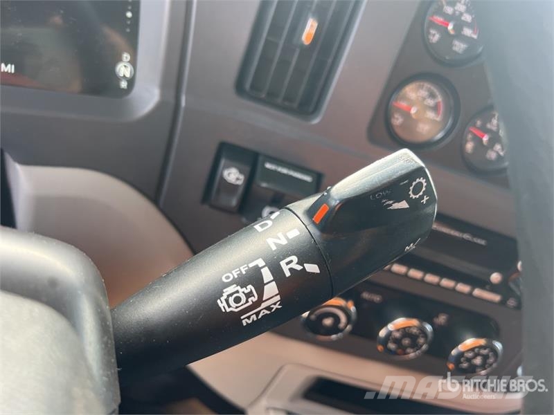 Peterbilt 579 牵引车