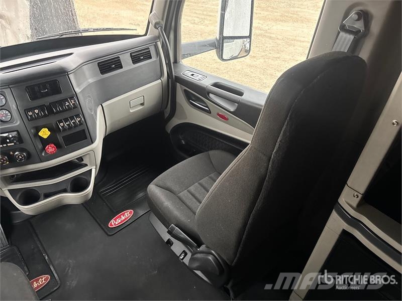 Peterbilt 579 Tractor Units