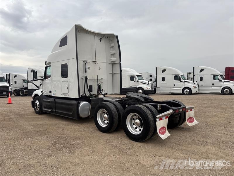 Peterbilt 579 Tractor Units